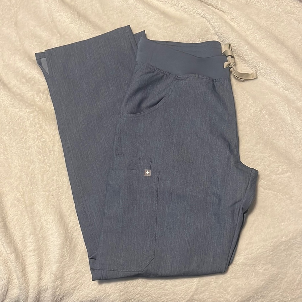Figs kade cargo pants *NWT*